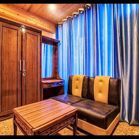 Hotel Country Resort Khajjiar Bagian luar foto
