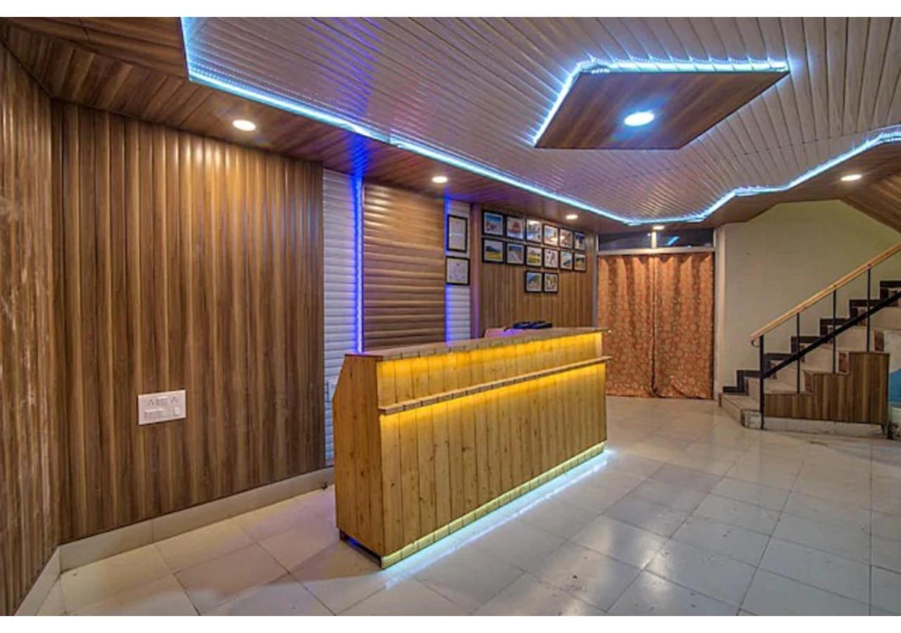 Hotel Country Resort Khajjiar Bagian luar foto